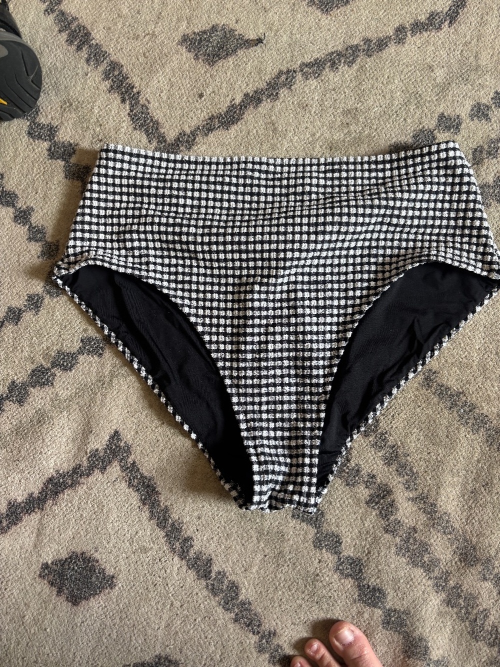 High waisted gingham black and white GAP bikini bottoms *accepting offers